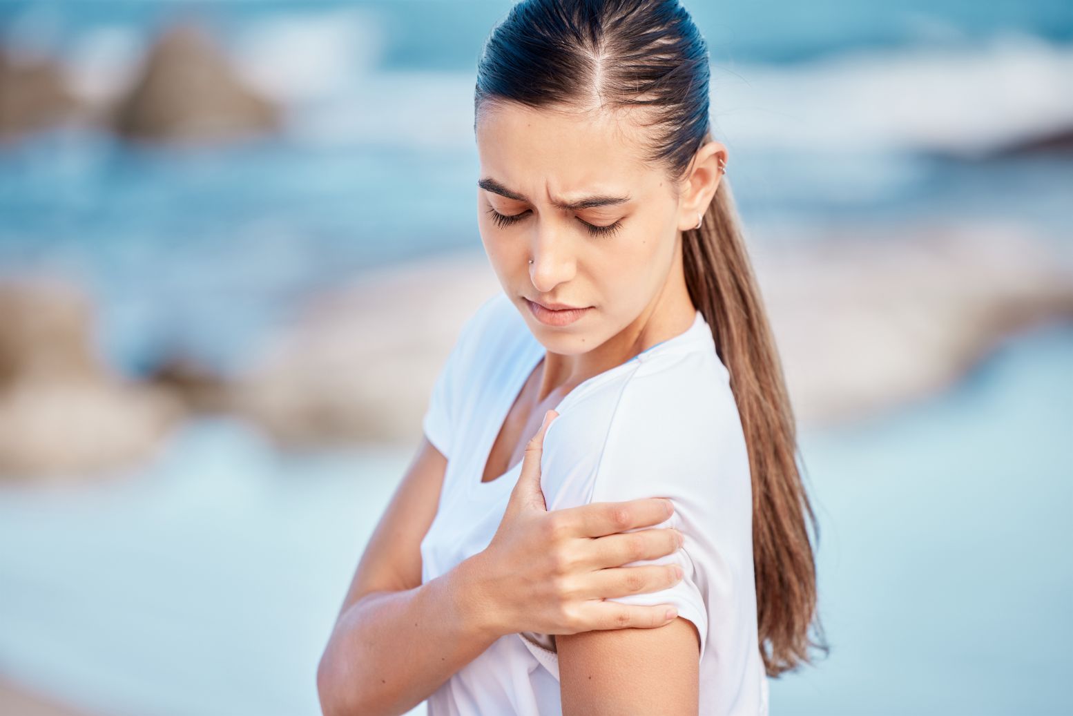Common Factors Behind Arm Pain Without Injury